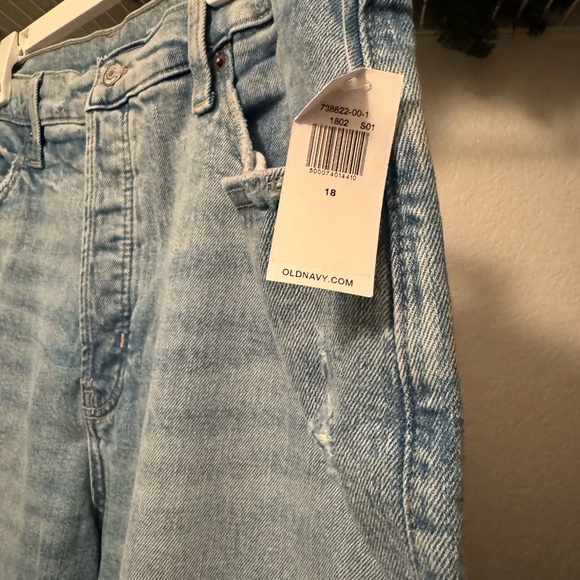 Old Navy Straight Leg Jeans - Picture 3 of 6